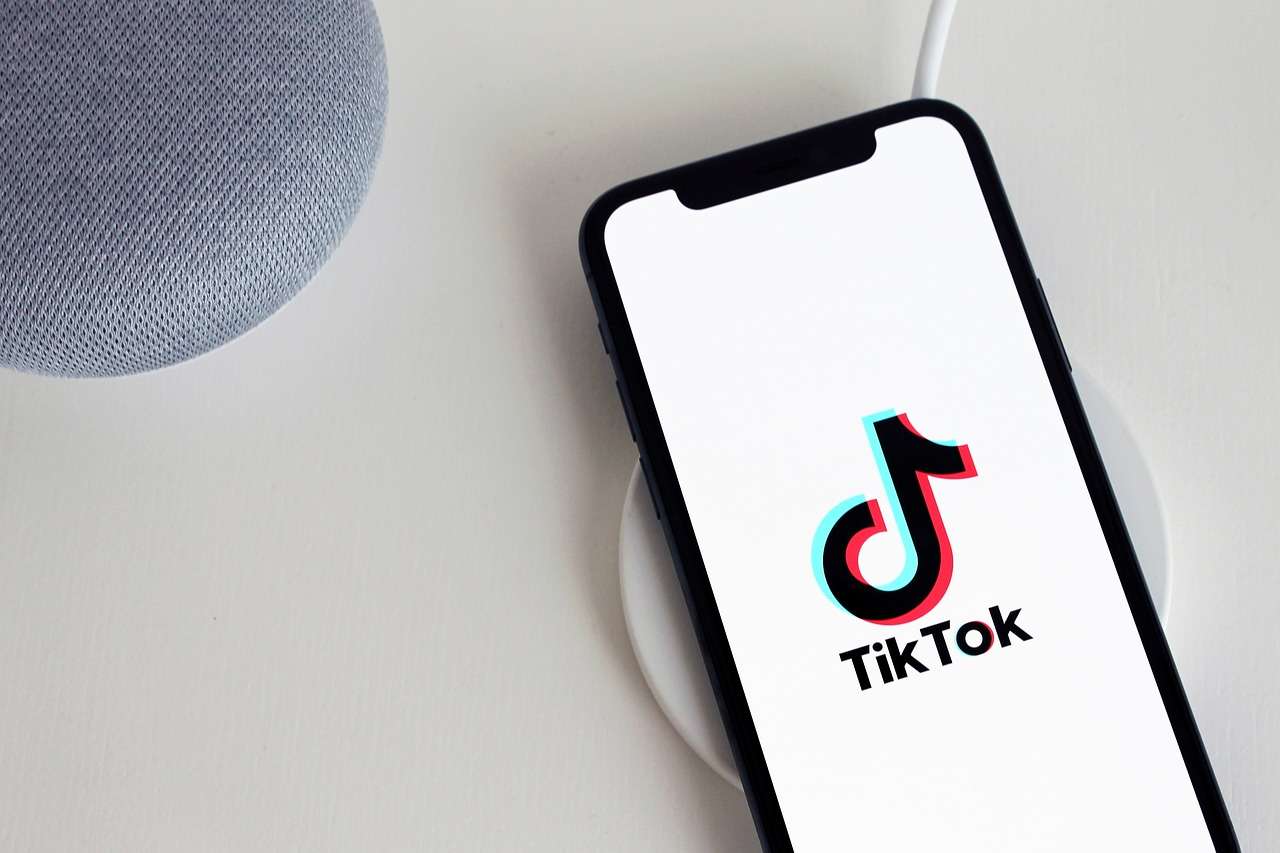 Незаконные азартные игры транслируют в TikTok » Turan times